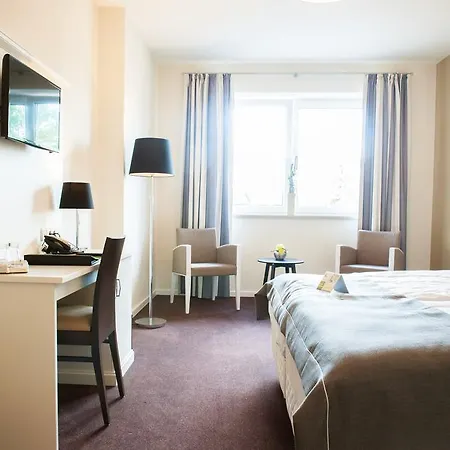 Hotel Zum Grünen Kranze 3*