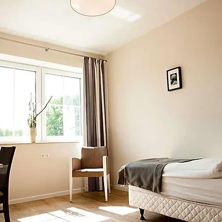 Zum Gruenen Kranze Otel